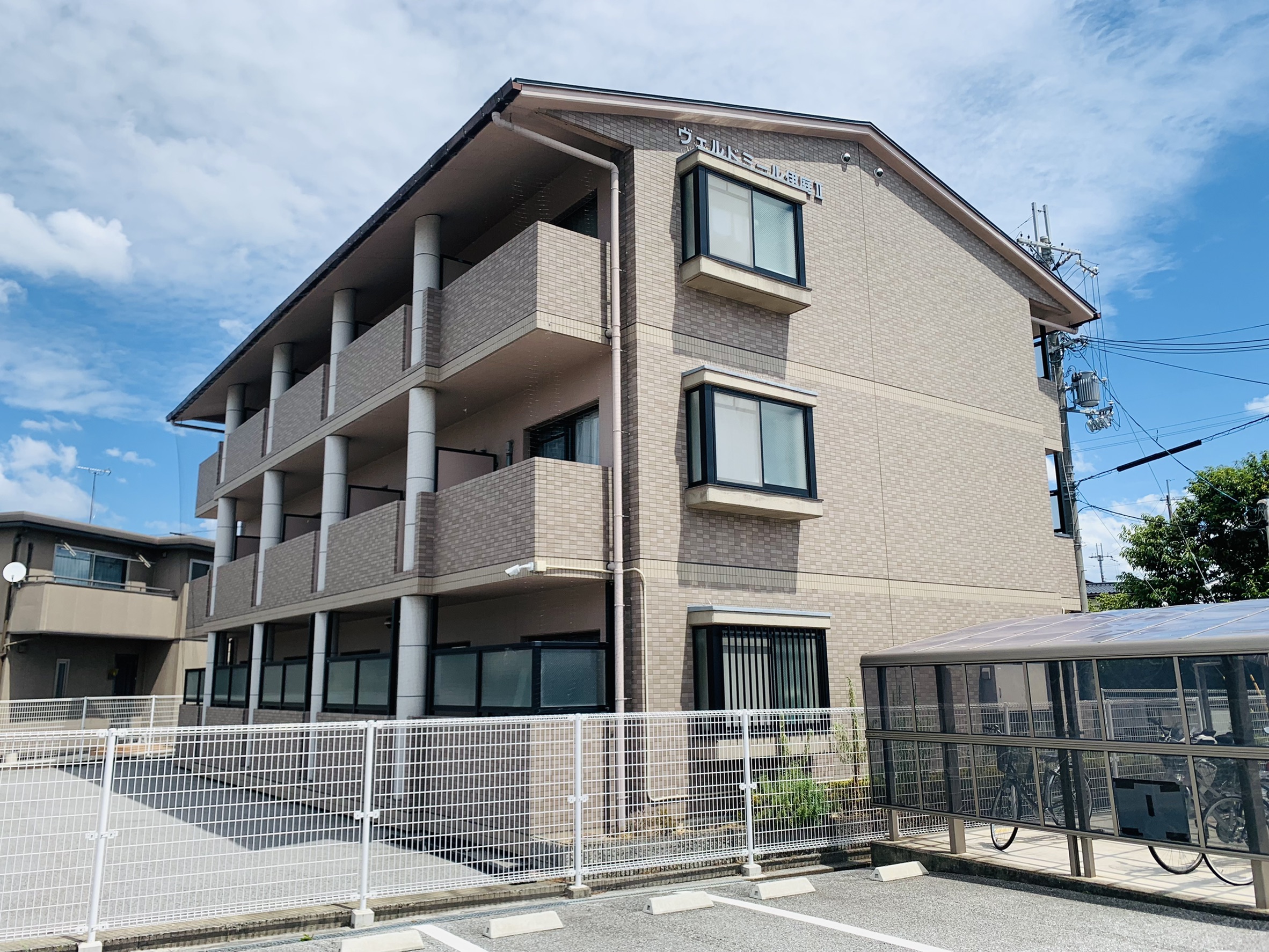 彦根市　西今町　学生専用の１K賃貸マンションのご案内です(^^)/